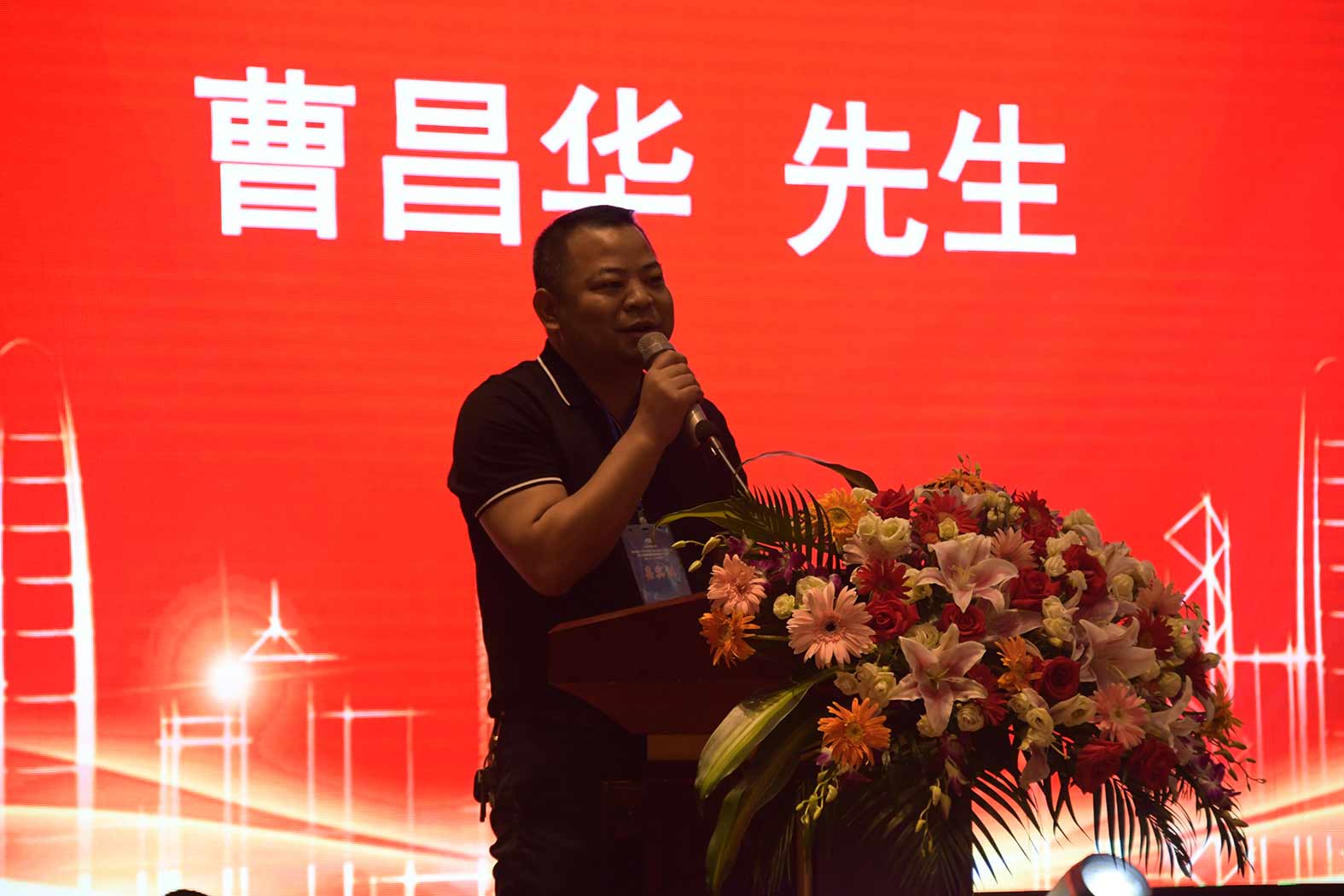 親勤倍至，全程信賴！宇通重裝·長沙博事液壓服務(wù)站正式授牌！