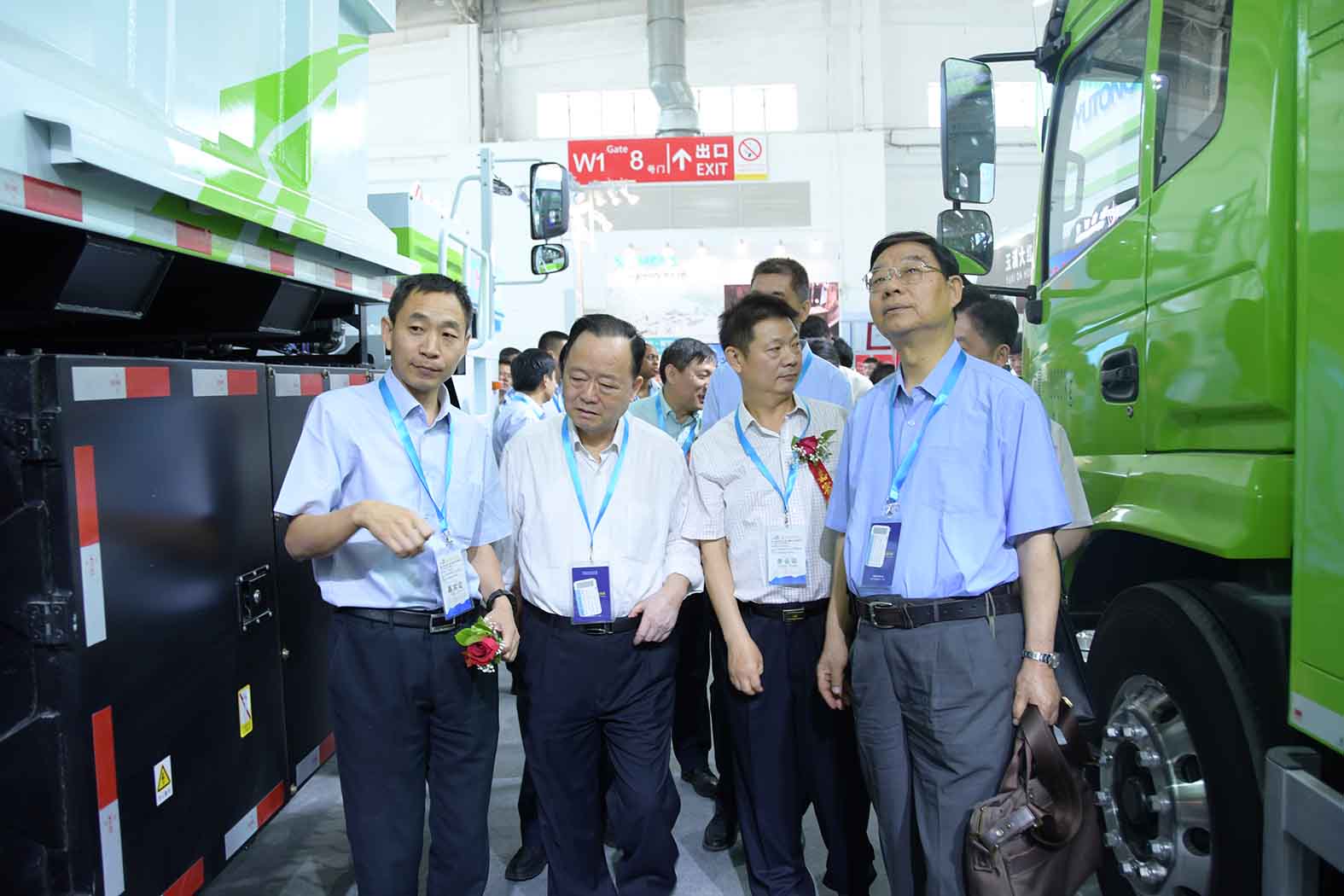 引領(lǐng)未來▲宇通純電動礦用車閃耀2019CIME展會